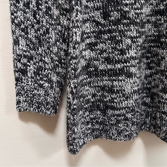 Sundance ~Marled Long Relaxed Turtleneck Sweater in size Small - Picture 7 of 13